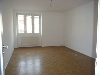 2-Zimmer-Wohnung kaufen in Krems an der Donau – 81 m², € 149.000 – Bild 3 von 7