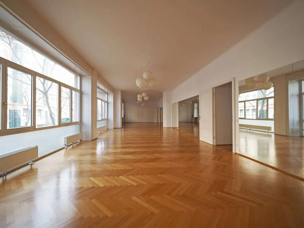 CAPISTRANGASSE | loftartige Bürofläche – pohled 2
