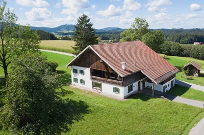 6-Zimmer-Immobilie kaufen in Vöcklabruck – 221,14 m², € 570.000 – Bild 10 von 11