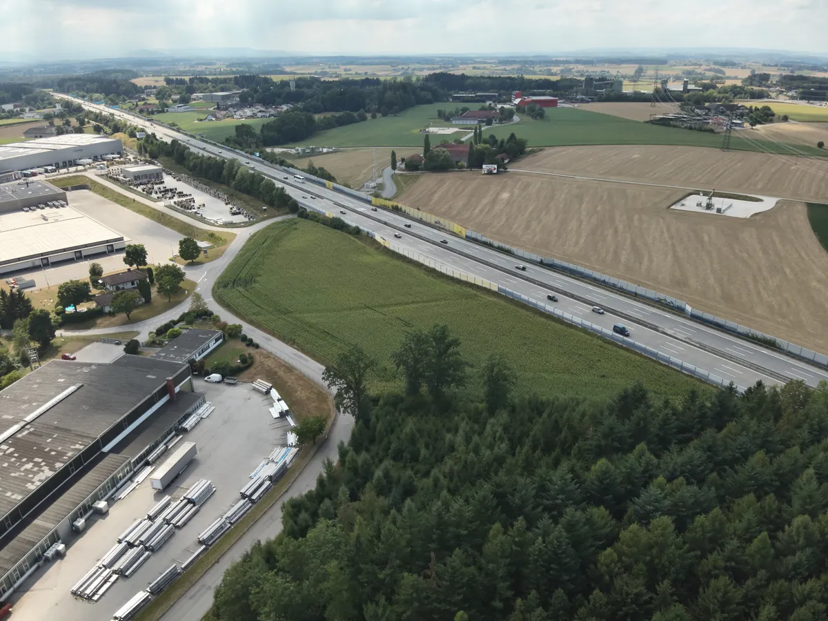 15.500 m² in TOP-LAGE auf Baurechtsbasis zu pachten I Autobahnauffahrt A1/ A9 1,5 km entfernt - Ansicht 2