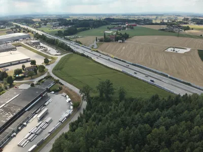 Immobilie mieten in Wels-Land – 15 500 m², € 11.625 – Bild 2 von 7