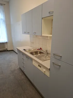 Privat: 5 Zimmer Wohnung (Büro oder Ordination auch möglich) – Bild 3