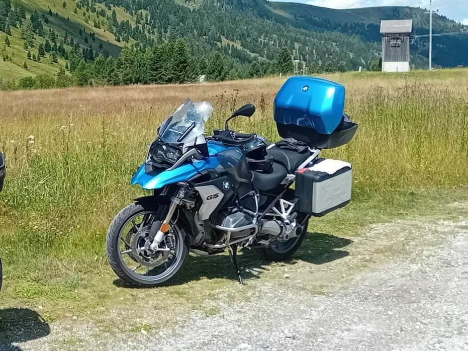 BMW R 1300 GS BMW R 1250 GS Tourer