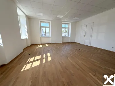 7-Zimmer-Gewerbeimmobilie mieten in Gmunden – 177 m², € 3.195 – Bild 4 von 9