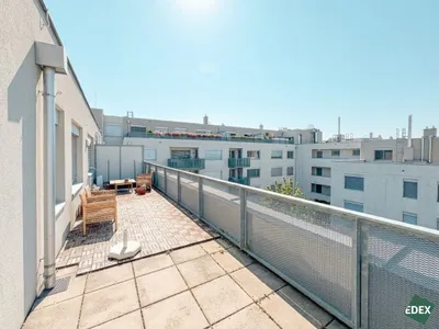 Attraktive 4-Zimmer Wohnung mit großer Terrasse nahe der Siemens AG – Bild 2