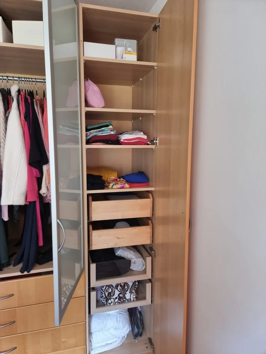 IKEA PAX Kleiderschrank zu verschenken (150 × 58 × 236 cm), € 0,- (6341 Ebbs)