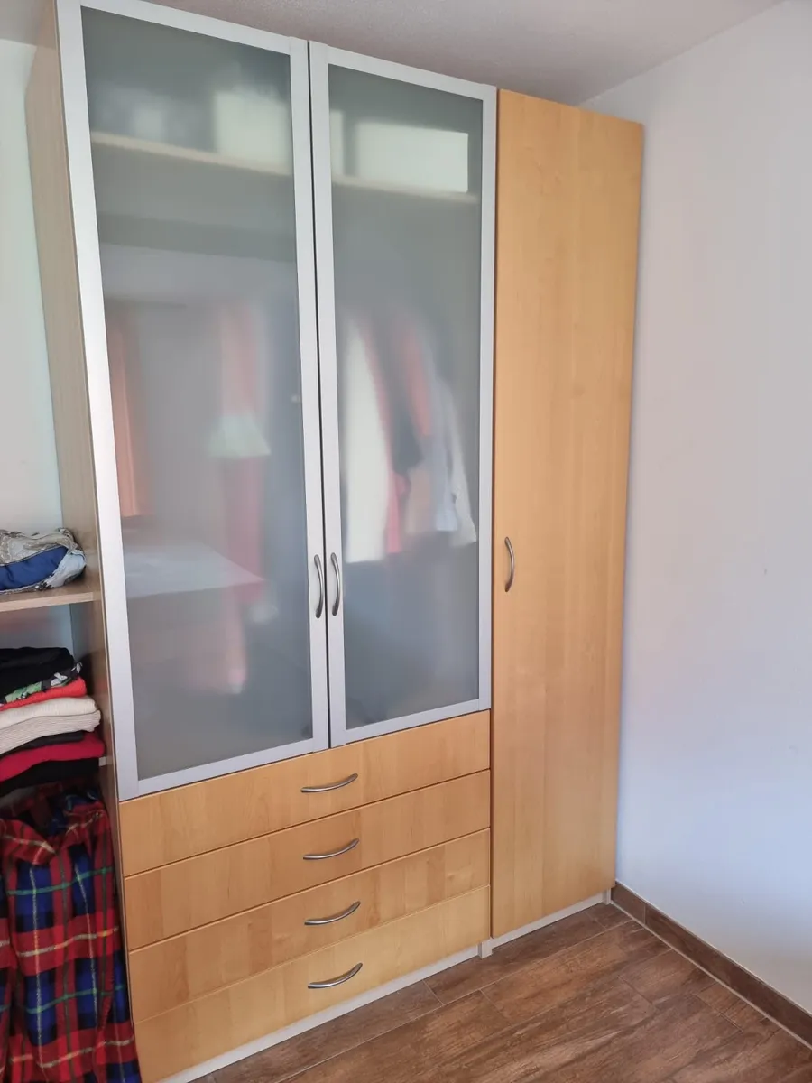 IKEA PAX Kleiderschrank zu verschenken (150 × 58 × 236 cm), € 0,- (6341 Ebbs)