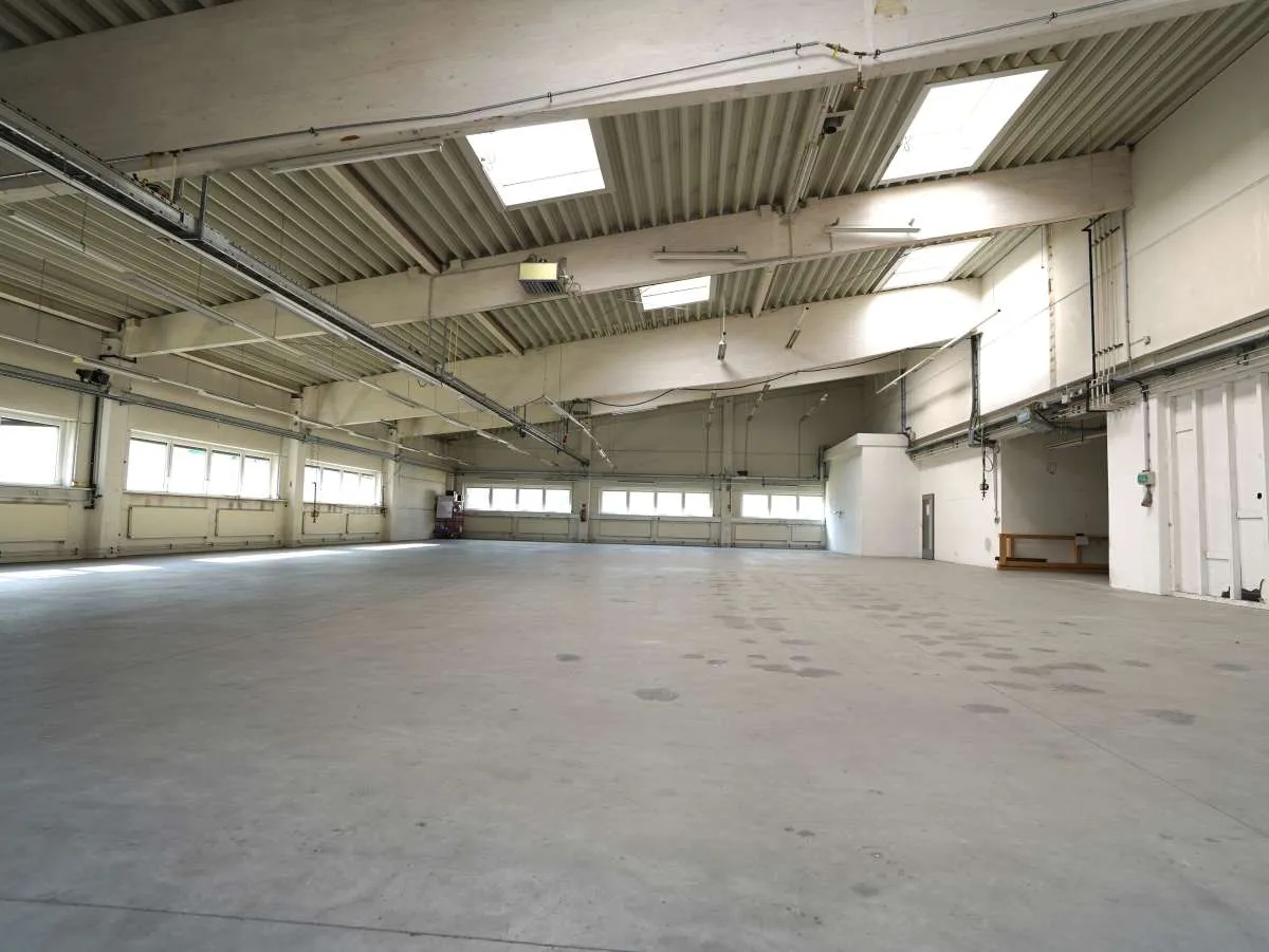 Hallen und Bürokombination - Ansicht 2