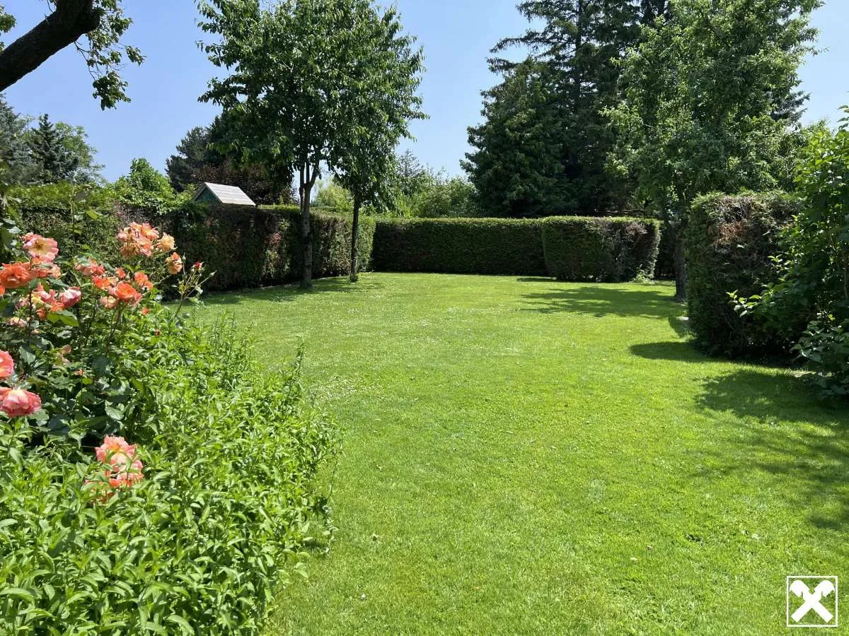 Idyllischer Ferienbungalow auf Pachtgrundstück beim Neufeldersee - Widok 2