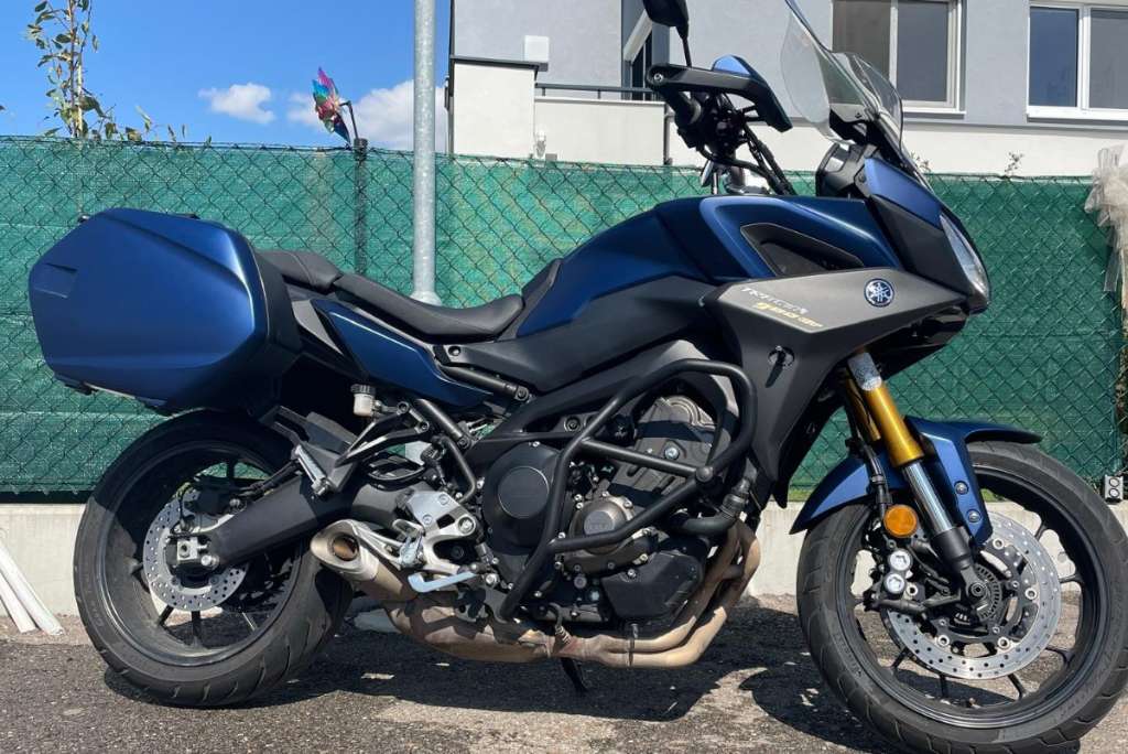 Yamaha Tracer 900 GT, Tieferlegung, viele Extras Tourer