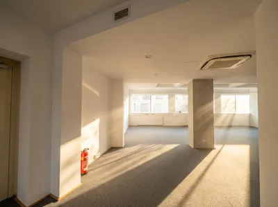 9-Zimmer-Gewerbeimmobilie mieten in Graz – 253 m², € 2.800 – Bild 5 von 8