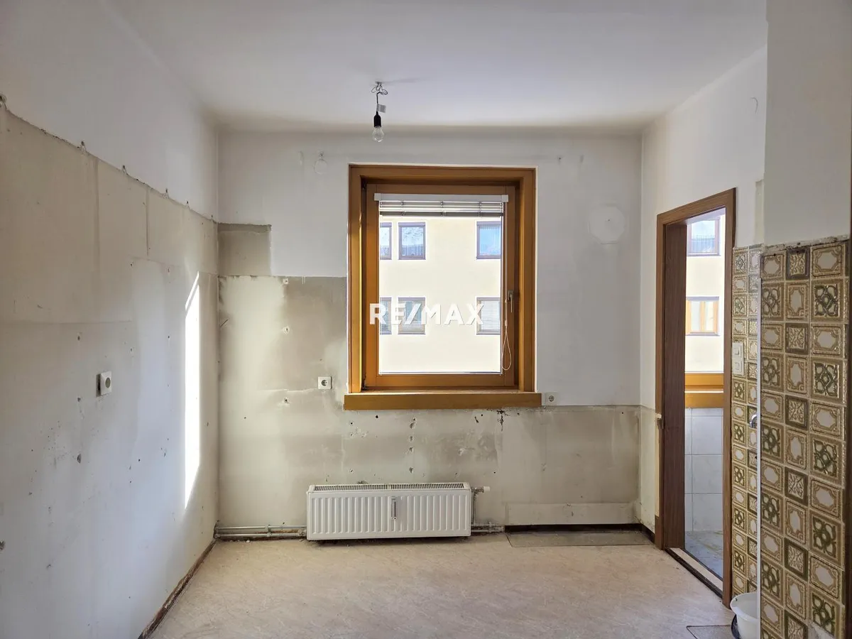 Sanierungsbedürftige 3-Zimmer-Wohnung – pohled 3