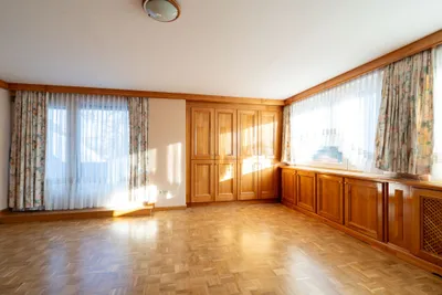 8-Zimmer-Immobilie mieten in Steyr – 350 m², € 2.548 – Bild 28 von 60