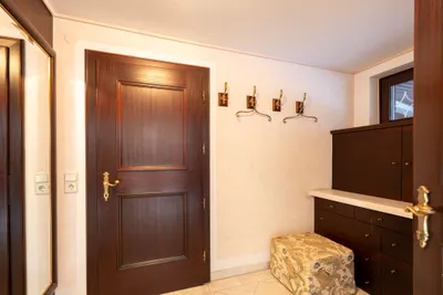 8-Zimmer-Immobilie mieten in Steyr – 350 m², € 2.548 – Bild 26 von 60