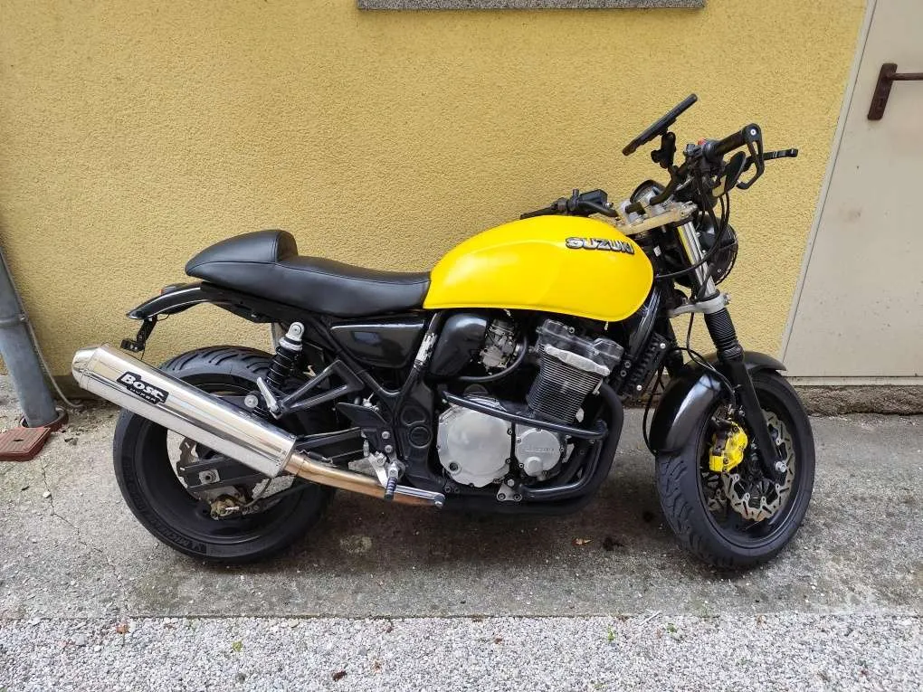 Suzuki GSX