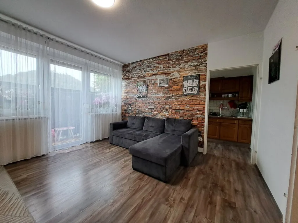Gepflegte 3-Zi-Wohnung mit 2 Balkonen, Einbauküche in Maria Lankowitz, 70m²! - Widok 2