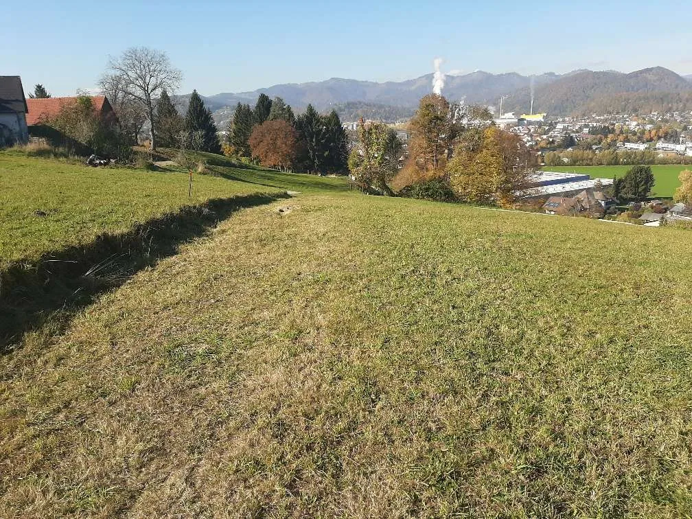 BAUGRUND, sehr sonnige Lage, Aufgeschlossen, sofortiger Baubeginn möglich - Vista 2