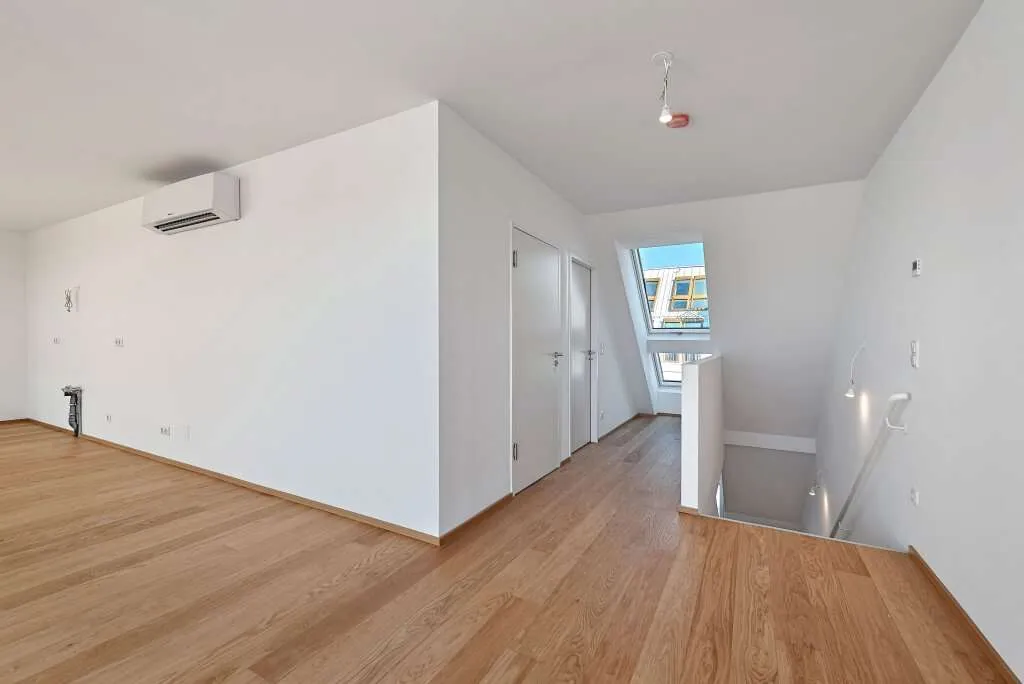 THE TEMPTATION - DG-Maisonette mit Terrasse & Balkon | 22 m² Freifläche, 3 Zimmer – pohled 3