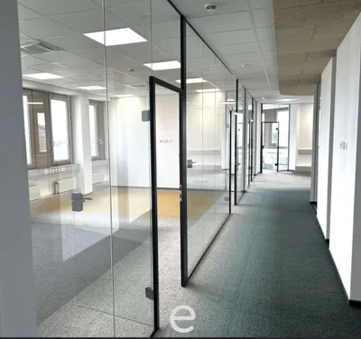 Gewerbeimmobilie mieten in Wien – 5 045 m², € 72.293 – Bild 1 von 6