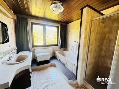 10-Zimmer-Haus kaufen in Gmunden – 240 m², € 687.000 – Bild 8 von 18