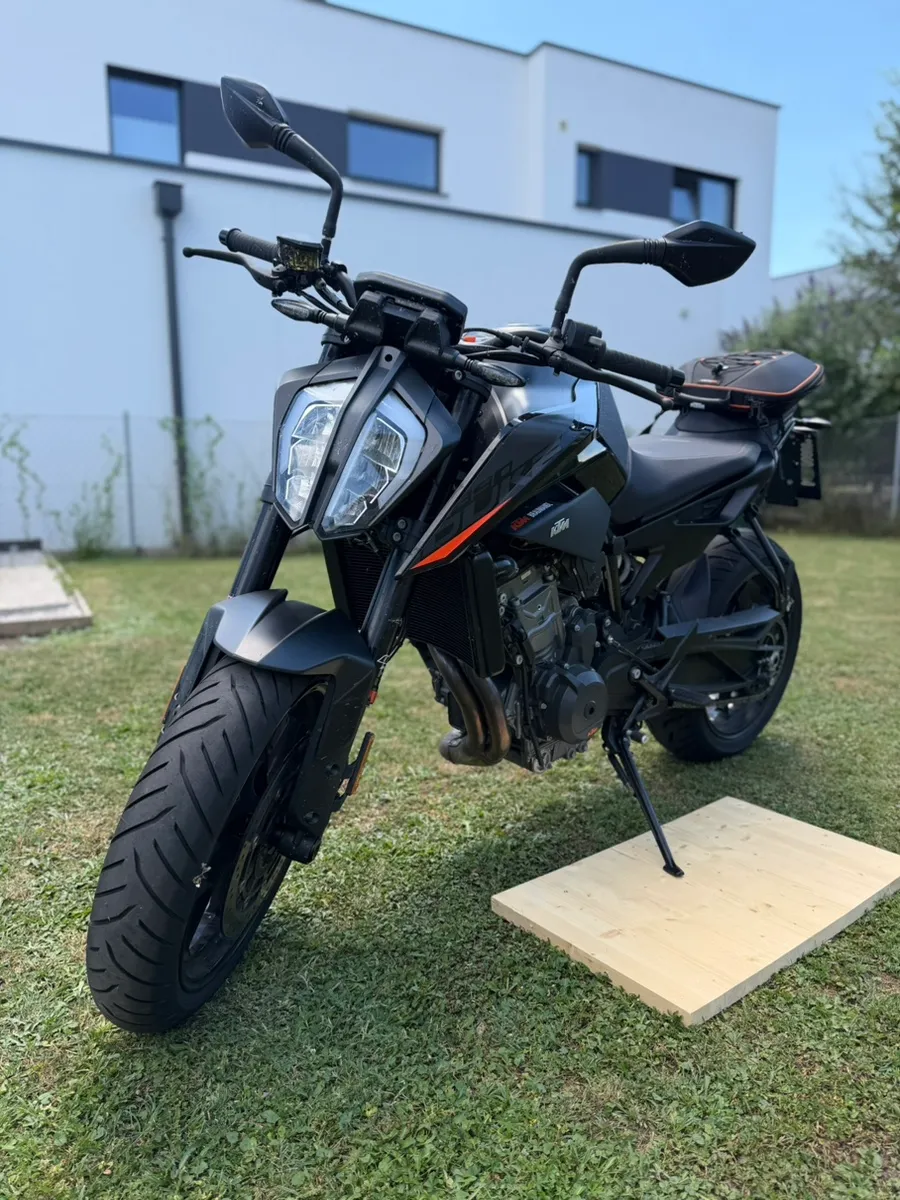 KTM Duke