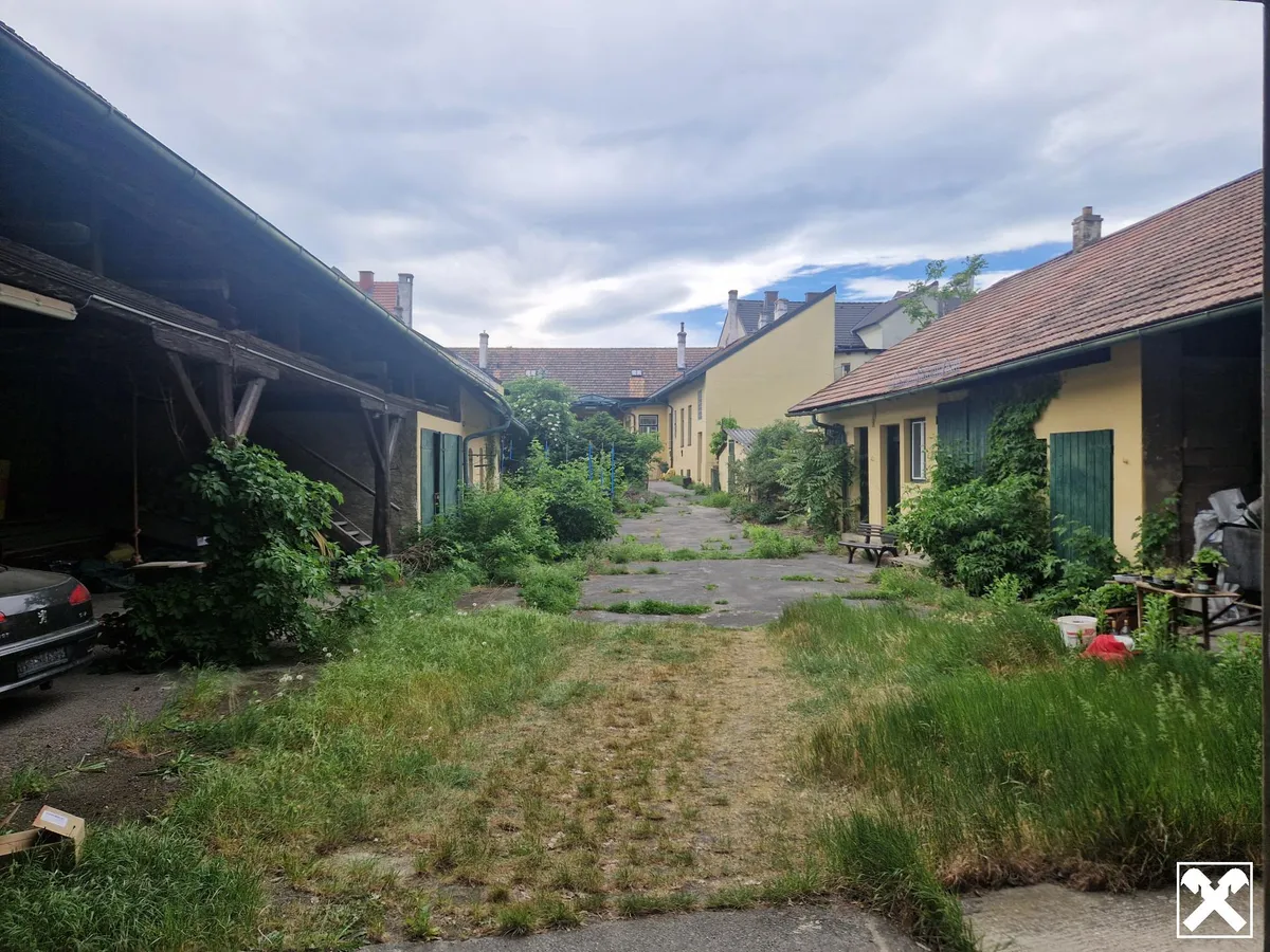 INTERESSANTE BAUTRÄGERLIEGENSCHAFT - BAULANDRESERVE IN ZENTRUMSLAGE MIT ALTBESTAND – pohled 2