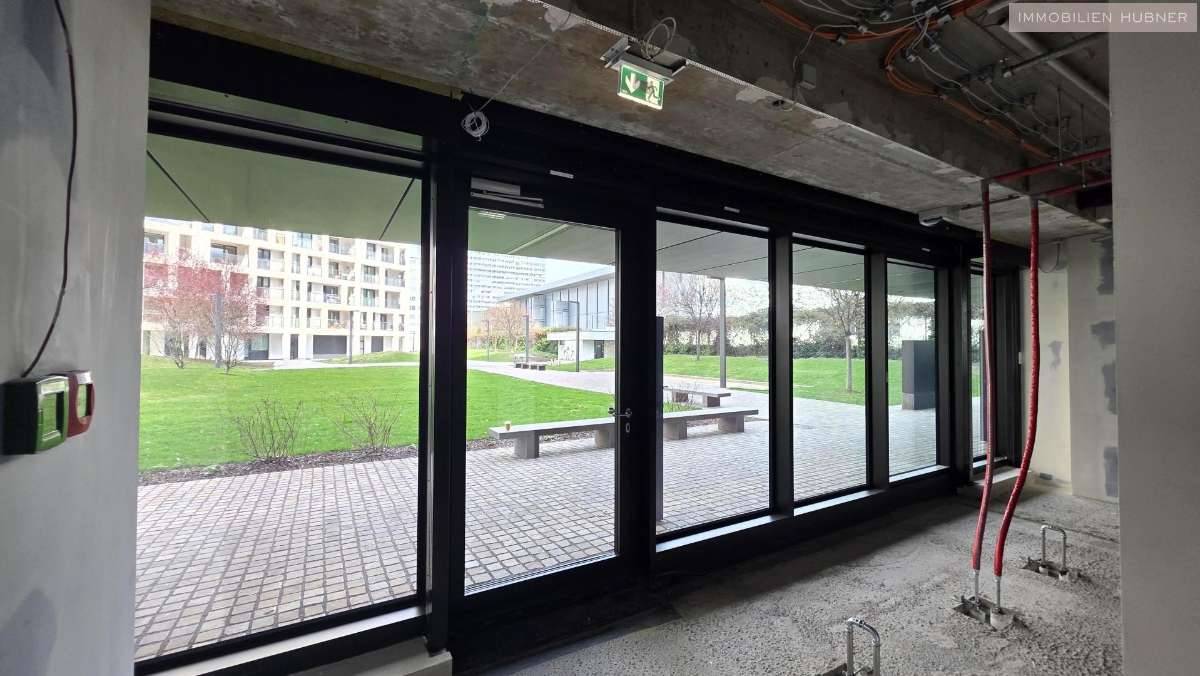 Büro- und Geschäftsfläche ++ Nähe U1 ++ ERSTBEZUG!! – pohled 2