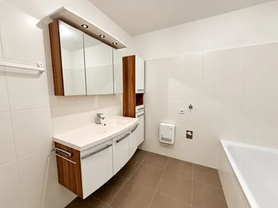3-Zimmer-Wohnung mieten in Wiener Neustadt – 75 m², € 989 – Bild 7 von 9