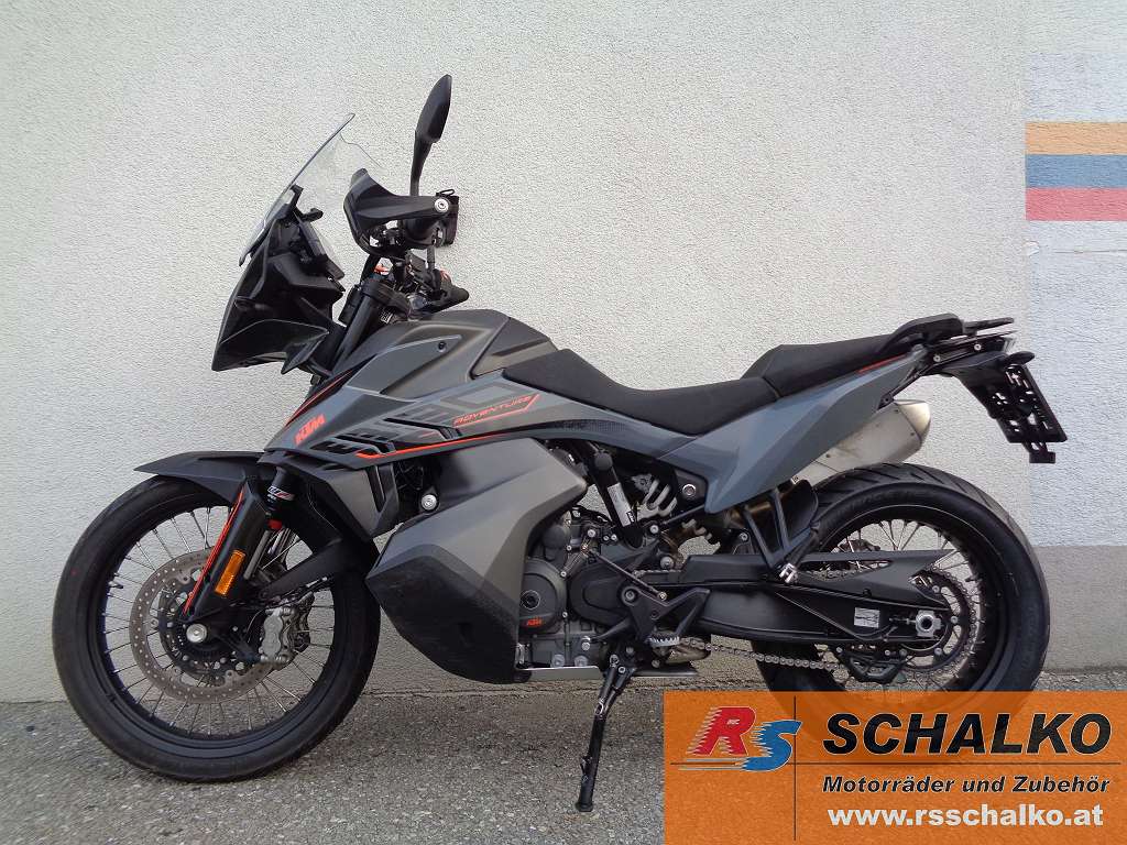 KTM 890 Adventure Tourer