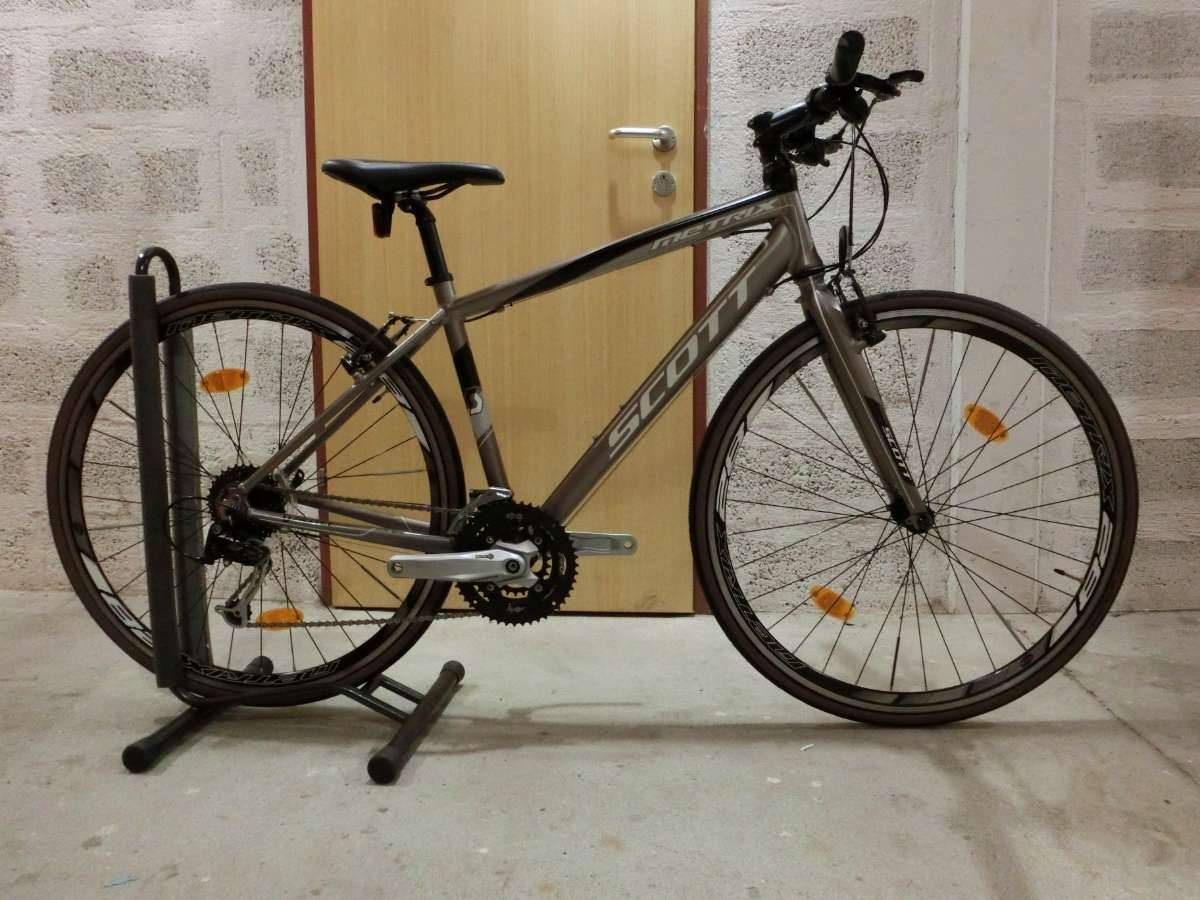 Scott Metrix 30 Größe S für Straße, Fitness, Pendler