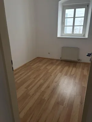 6-Zimmer-Wohnung mieten in Grieskirchen – 110 m², € 990 – Bild 2 von 10