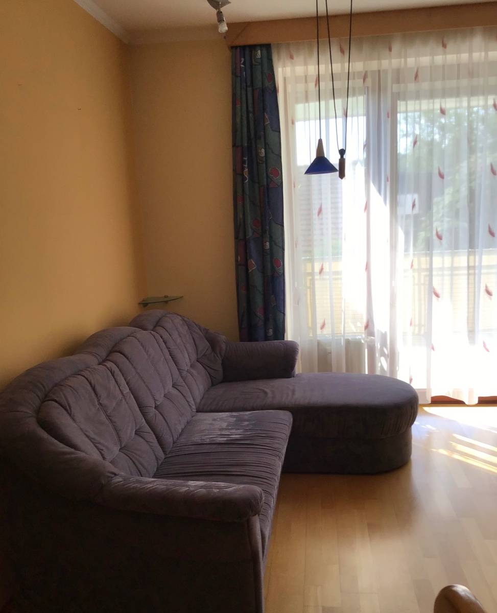 Helle 2-Zimmer-Wohnung (voll möbliert) mit großem Balkon (10 m²) & Parkplatz - zentral in Deutschlandsberg - Ansicht 2