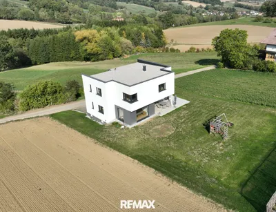7-Zimmer-Haus kaufen in Melk – 238 m², € 589.000 – Bild 2 von 32
