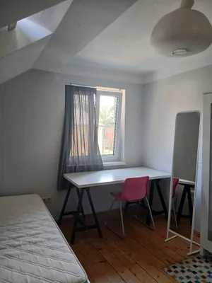 4-Zimmer-Wohnung mieten in Salzburg Stadt – 98 m², € 1.800 – Bild 3 von 11