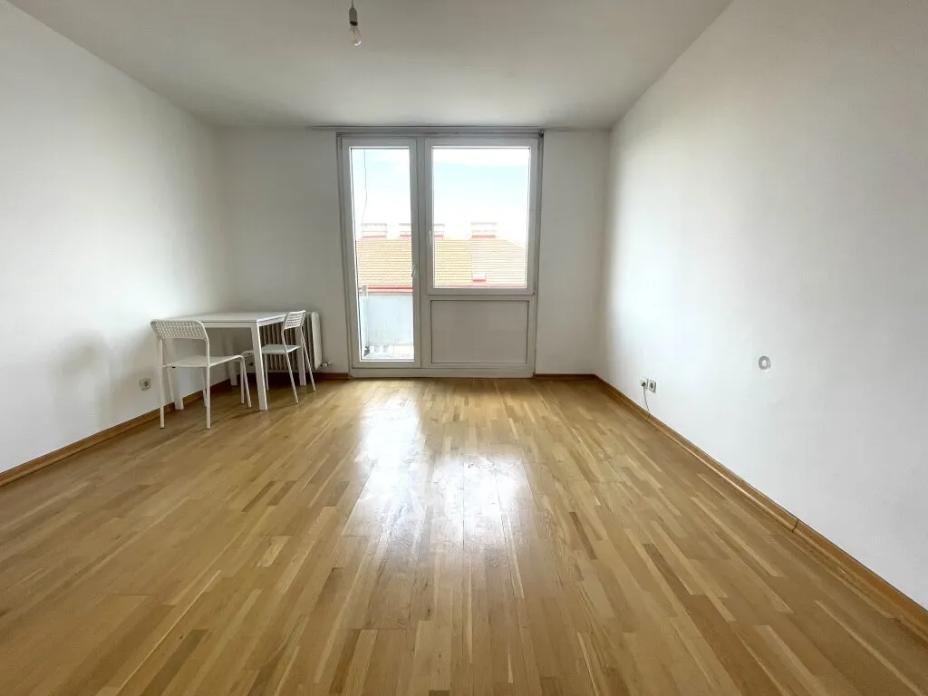 Kleine, smarte Starterwohnung mit Balkon und guter Infrastruktur - Widok 2