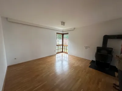 7-Zimmer-Haus mieten in Linz – 170 m², € 1.900 – Bild 3 von 9