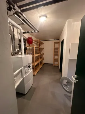 7-Zimmer-Haus mieten in Linz – 170 m², € 1.900 – Bild 7 von 9