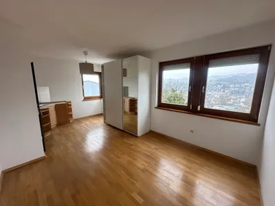 7-Zimmer-Haus mieten in Linz – 170 m², € 1.900 – Bild 4 von 9