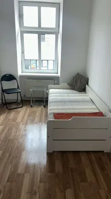 10-Zimmer-Wohnung mieten in Wien – 30 m², € 400 – Bild 5 von 8