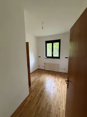 4-Zimmer-Wohnung mieten in Neusiedl am See – 133 m², € 1.060 – Bild 2 von 7