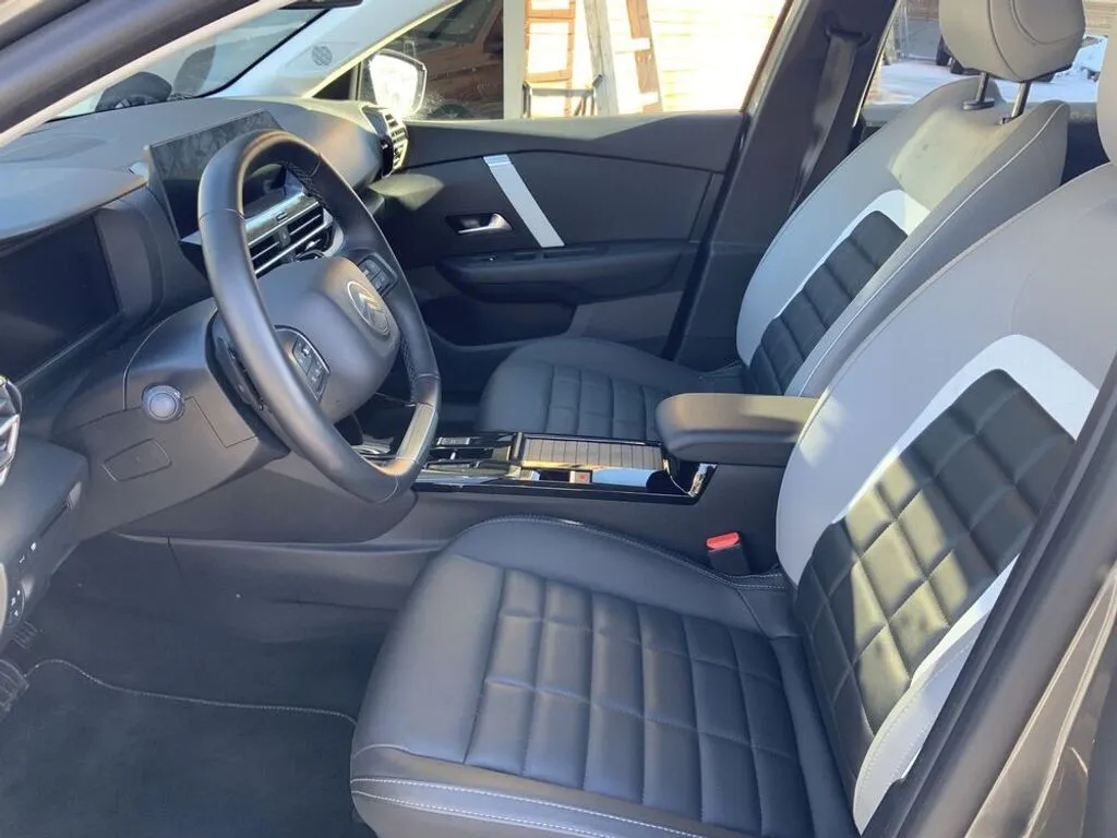 Citroën C4 PureTech 130 S&S EAT8 Max – Bild 11