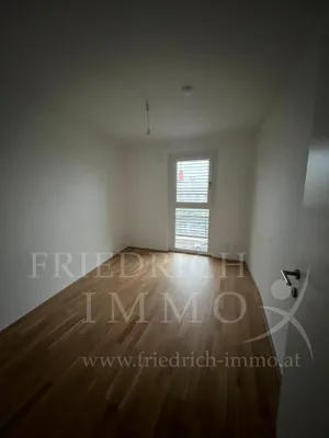 Neubau Top 3 Zimmer Wohnung mit Loggia! – Bild 3