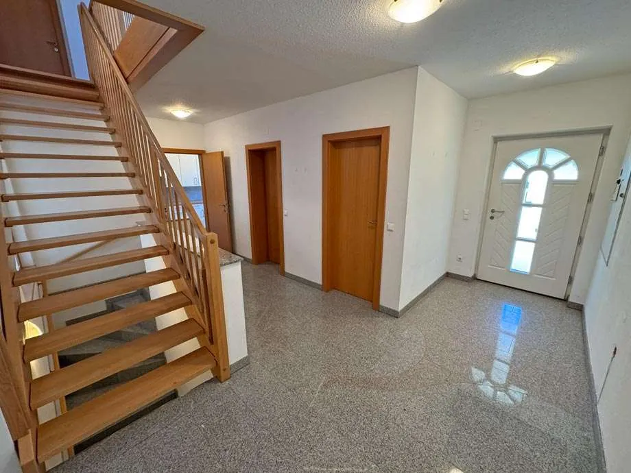 Korneuburg-Nähe: Unterrohrbach - großes modernes Wohnhaus mit 230 m² Wohnfläche - 5 Schlafzimmer – pohled 3