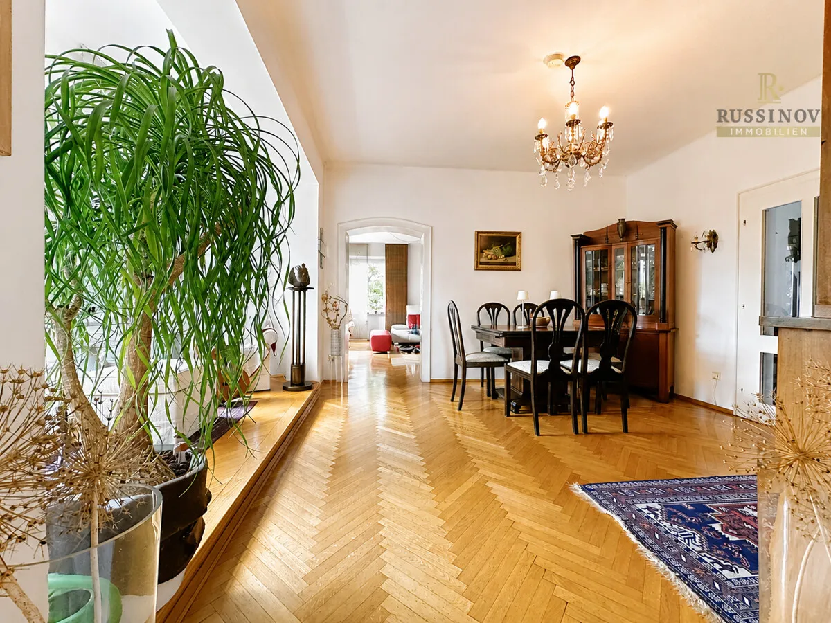 Großzügiges Mehrfamilienhaus mit traumhafter Gartenlandschaft – pohled 2