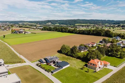 10-Zimmer-Haus kaufen in Braunau am Inn – 280,8 m², € 780.000 – Bild 14 von 15