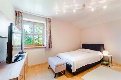 10-Zimmer-Haus kaufen in Braunau am Inn – 280,8 m², € 780.000 – Bild 10 von 15