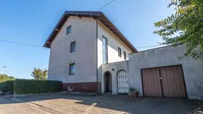 8-Zimmer-Gewerbeimmobilie kaufen in Vöcklabruck – 165 m², € 375.000 – Bild 3 von 12