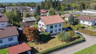 8-Zimmer-Gewerbeimmobilie kaufen in Vöcklabruck – 165 m², € 375.000 – Bild 2 von 12