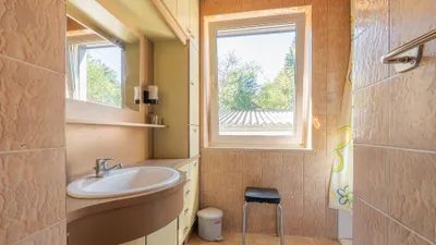 8-Zimmer-Gewerbeimmobilie kaufen in Vöcklabruck – 165 m², € 375.000 – Bild 8 von 12