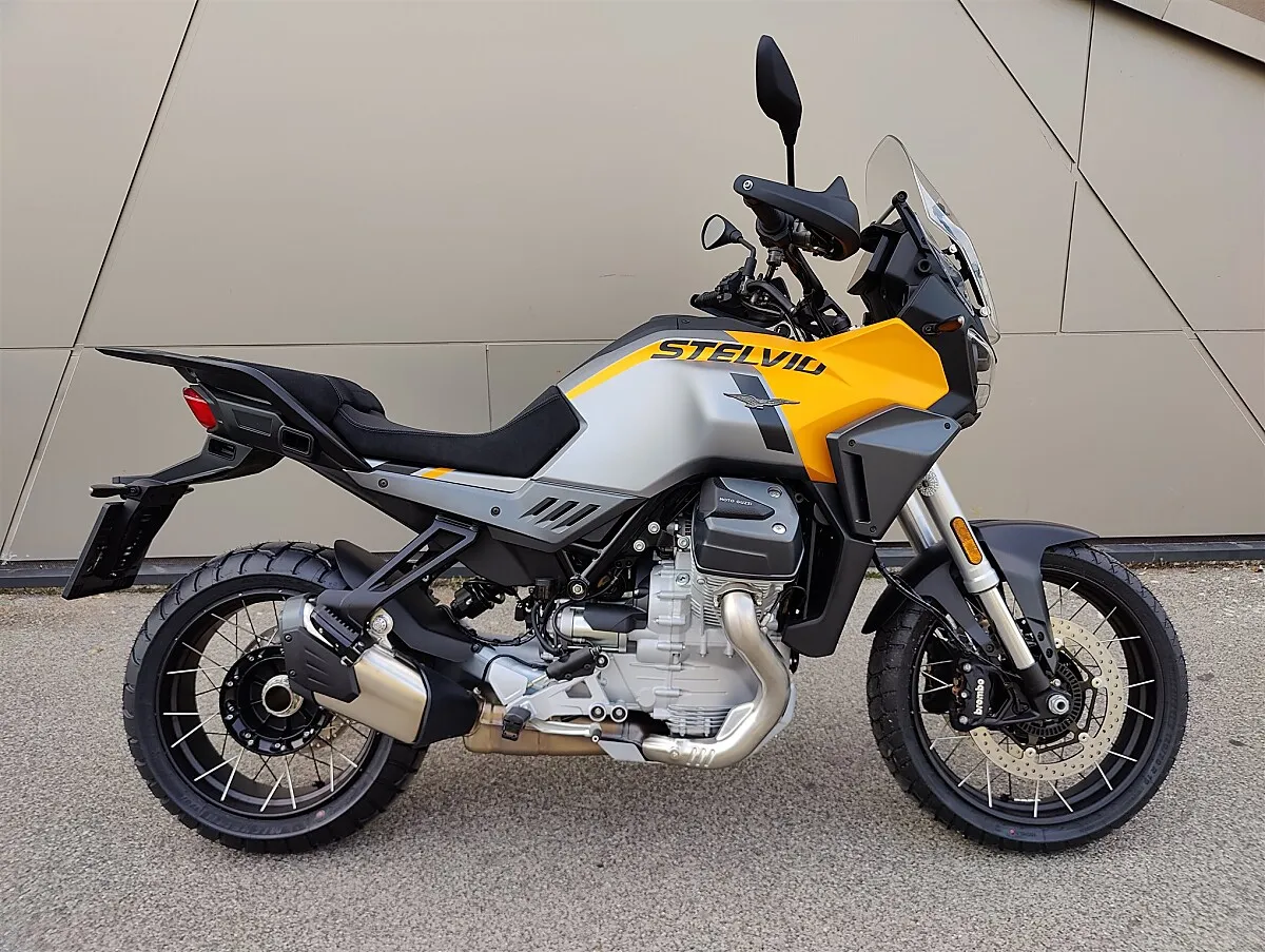 Moto Guzzi Stelvio